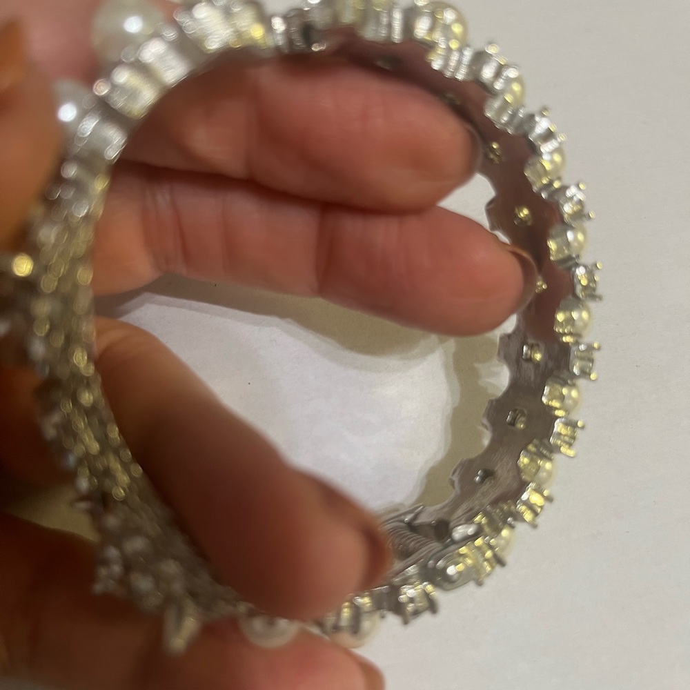 Betsey Johnson Silver and Pearl Bracelet - Picture 7 of 8